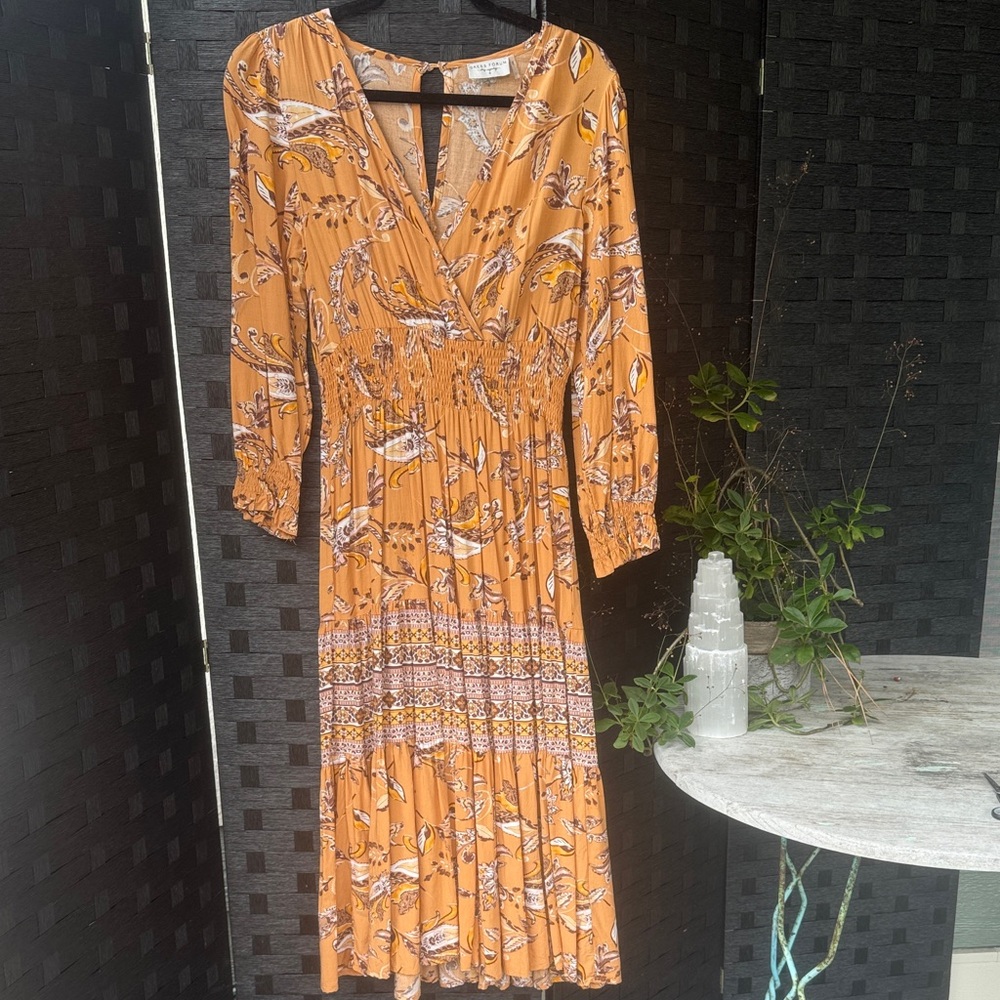 Dress Forum V-Neck Long Sleeve Dress in Orange and Purple